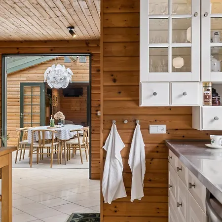 Forest Retreat With Sauna Nearby