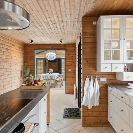Forest Retreat With Sauna Nearby