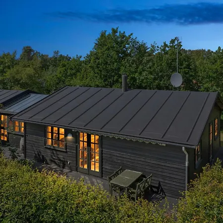 Сasa de vacaciones Forest Retreat With Sauna Nearby Højby