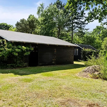 Forest Retreat With Sauna Nearby